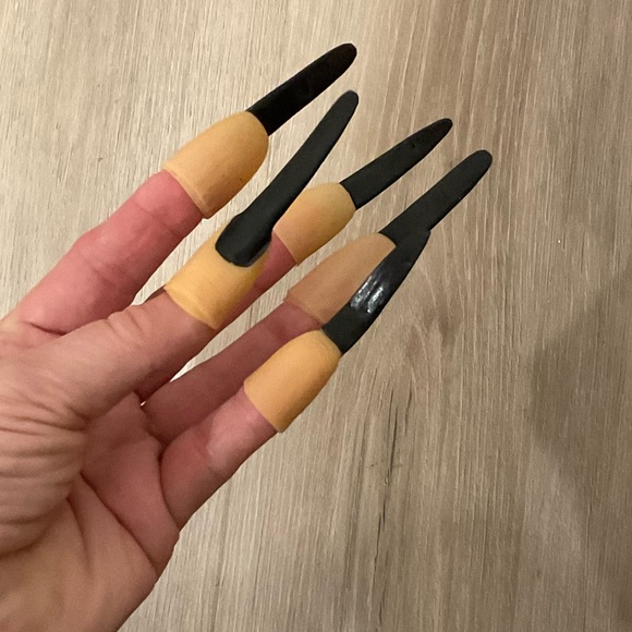 Long black nails fingertips Spirit Halloween Goth Grunge Halloween Party - Picture 5 of 9